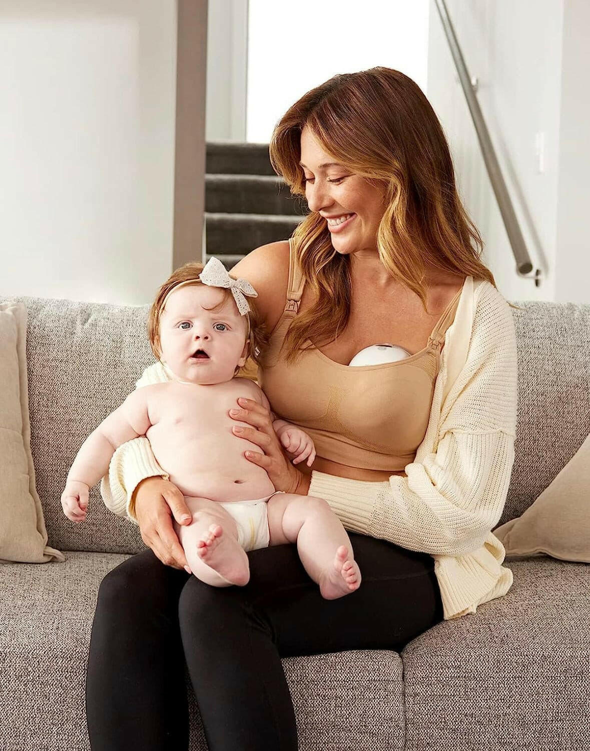 Momcozy M5 Wearable Breast Pump, Grey - view 7